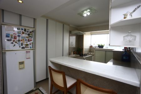 Apartamento para alugar com 97m², 3 quartos e 2 vagas Apartamento para alugar com 97m², 3 quartos e 2 vagasCozinha