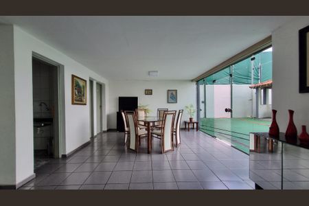 Apartamento para alugar com 97m², 3 quartos e 2 vagas Apartamento para alugar com 97m², 3 quartos e 2 vagasÁrea comum - Salão de festas