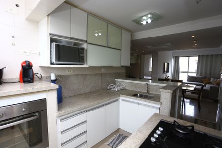 Apartamento para alugar com 97m², 3 quartos e 2 vagas Apartamento para alugar com 97m², 3 quartos e 2 vagasCozinha