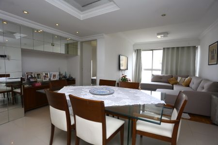 Apartamento para alugar com 97m², 3 quartos e 2 vagas Apartamento para alugar com 97m², 3 quartos e 2 vagasSala de Jantar