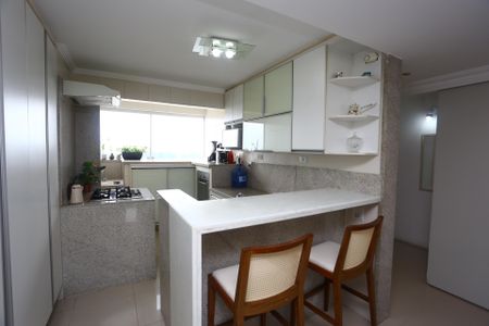 Apartamento para alugar com 97m², 3 quartos e 2 vagas Apartamento para alugar com 97m², 3 quartos e 2 vagasCozinha