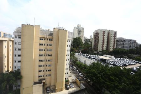 Apartamento para alugar com 97m², 3 quartos e 2 vagas Apartamento para alugar com 97m², 3 quartos e 2 vagasVista da Sala de Jantar