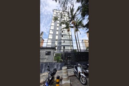 Apartamento para alugar com 97m², 3 quartos e 2 vagas Apartamento para alugar com 97m², 3 quartos e 2 vagasFachada