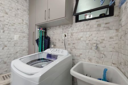 Apartamento à venda com 85m², 3 quartos e 1 vaga Apartamento à venda com 85m², 3 quartos e 1 vagaÁrea de Serviço