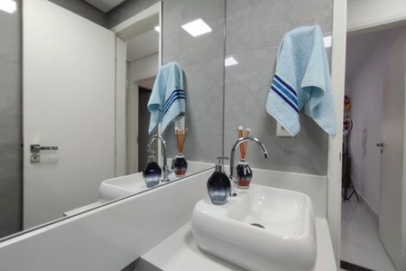 Apartamento à venda com 85m², 3 quartos e 1 vaga Apartamento à venda com 85m², 3 quartos e 1 vagaBanheiro Social