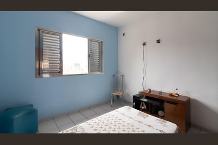 Casa à venda com 160m², 4 quartos e 3 vagas Casa à venda com 160m², 4 quartos e 3 vagasSuíte 2