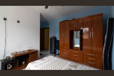 Casa à venda com 160m², 4 quartos e 3 vagas Casa à venda com 160m², 4 quartos e 3 vagasSuíte 2