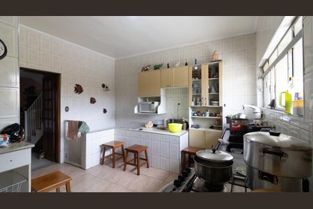 Casa à venda com 160m², 4 quartos e 3 vagas Casa à venda com 160m², 4 quartos e 3 vagasCozinha