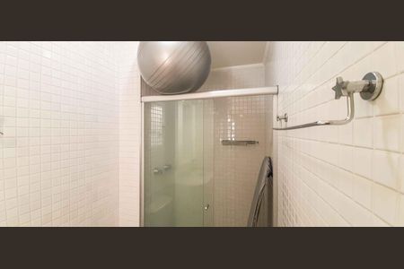 Apartamento à venda com 213m², 5 quartos e 6 vagas Apartamento à venda com 213m², 5 quartos e 6 vagasBanheiro da Suíte 3