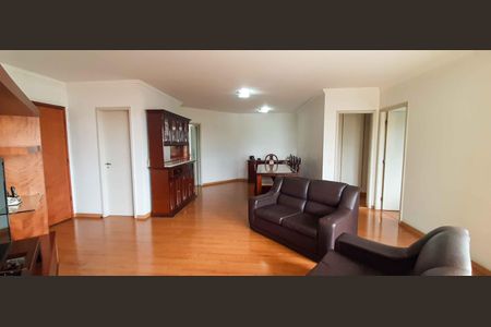 Apartamento à venda com 213m², 5 quartos e 6 vagas Apartamento à venda com 213m², 5 quartos e 6 vagasSala de Estar