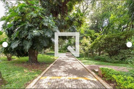 Apartamento à venda com 213m², 5 quartos e 6 vagas Apartamento à venda com 213m², 5 quartos e 6 vagasÁrea Comum