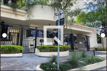 Apartamento à venda com 213m², 5 quartos e 6 vagas Apartamento à venda com 213m², 5 quartos e 6 vagasFachada e portaria