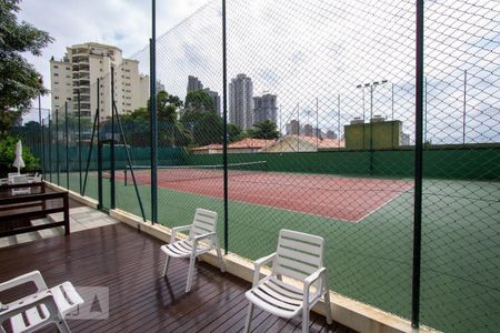 Apartamento à venda com 213m², 5 quartos e 6 vagas Apartamento à venda com 213m², 5 quartos e 6 vagasÁrea comum - Quadra de Tênis