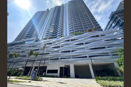 Apartamento à venda com 67m², 2 quartos e 1 vaga Apartamento à venda com 67m², 2 quartos e 1 vagaFachada