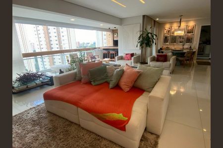 Apartamento à venda com 168m², 3 quartos e 3 vagas