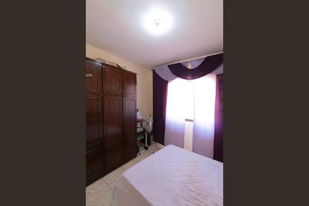 Casa à venda com 204m², 3 quartos e 2 vagas Casa à venda com 204m², 3 quartos e 2 vagasQuarto 2 Suite