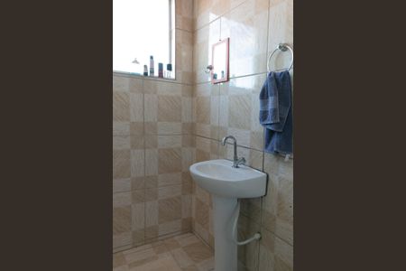 Casa à venda com 204m², 3 quartos e 2 vagas Casa à venda com 204m², 3 quartos e 2 vagasBanheiro Suite