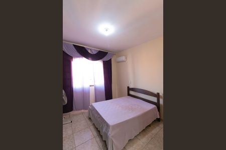 Casa à venda com 204m², 3 quartos e 2 vagas Casa à venda com 204m², 3 quartos e 2 vagasQuarto 2 Suite