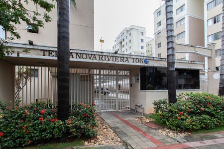 Apartamento à venda com 70m², 2 quartos e 1 vaga Apartamento à venda com 70m², 2 quartos e 1 vagaFachada