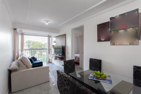 Apartamento à venda com 70m², 2 quartos e 1 vaga Apartamento à venda com 70m², 2 quartos e 1 vagaSala