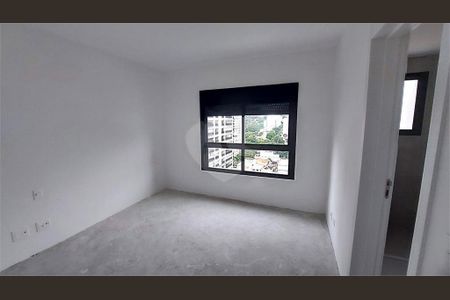 Apartamento à venda com 145m², 4 quartos e 3 vagas