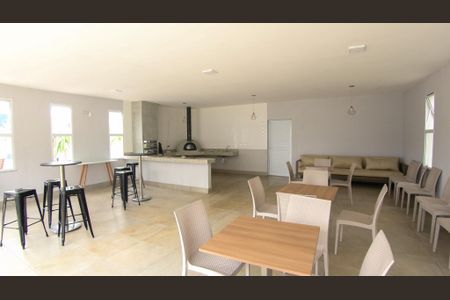 Apartamento para alugar com 45m², 2 quartos e 1 vaga Apartamento para alugar com 45m², 2 quartos e 1 vagaÁrea comum - Salão de Festa