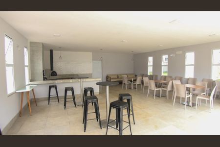 Apartamento para alugar com 45m², 2 quartos e 1 vaga Apartamento para alugar com 45m², 2 quartos e 1 vagaÁrea comum - Salão de Festa