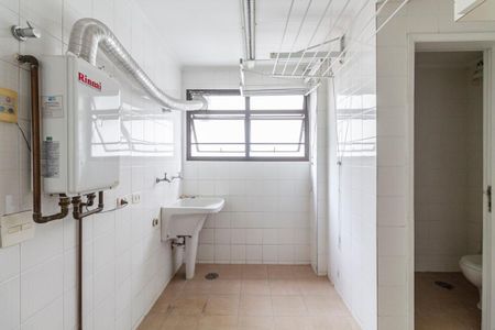 Apartamento à venda com 188m², 4 quartos e 3 vagas Apartamento à venda com 188m², 4 quartos e 3 vagasÁrea de Serviço