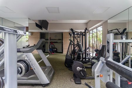 Apartamento à venda com 188m², 4 quartos e 3 vagas Apartamento à venda com 188m², 4 quartos e 3 vagasÁrea comum - Academia