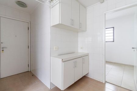 Apartamento à venda com 188m², 4 quartos e 3 vagas Apartamento à venda com 188m², 4 quartos e 3 vagasÁrea de Serviço