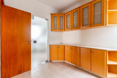 Apartamento à venda com 188m², 4 quartos e 3 vagas Apartamento à venda com 188m², 4 quartos e 3 vagasCopa