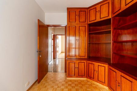 Apartamento à venda com 188m², 4 quartos e 3 vagas Apartamento à venda com 188m², 4 quartos e 3 vagasQuarto 2