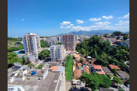 Apartamento à venda com 77m², 2 quartos e 1 vaga