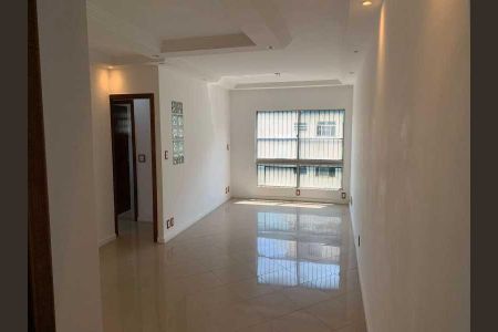 Apartamento à venda com 77m², 2 quartos e 1 vaga