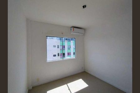 Apartamento à venda com 77m², 2 quartos e 1 vaga