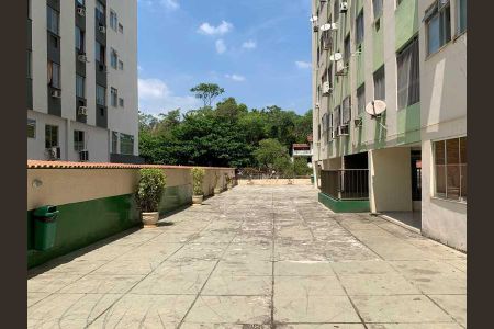 Apartamento à venda com 77m², 2 quartos e 1 vaga