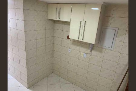 Apartamento à venda com 77m², 2 quartos e 1 vaga