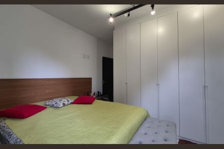 Apartamento à venda com 73m², 2 quartos e 2 vagas Apartamento à venda com 73m², 2 quartos e 2 vagasSuíte