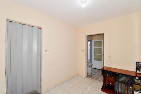 Casa à venda com 105m², 4 quartos e 2 vagas Casa à venda com 105m², 4 quartos e 2 vagasQuarto 1