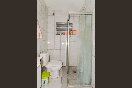 Casa à venda com 105m², 4 quartos e 2 vagas Casa à venda com 105m², 4 quartos e 2 vagasBanheiro Social