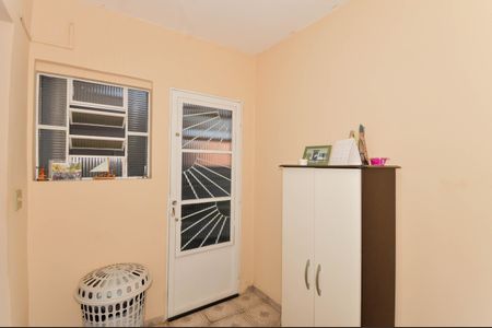 Casa à venda com 105m², 4 quartos e 2 vagas Casa à venda com 105m², 4 quartos e 2 vagasSala 2