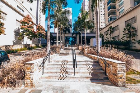 Apartamento à venda com 122m², 3 quartos e 2 vagas Apartamento à venda com 122m², 3 quartos e 2 vagasFachada