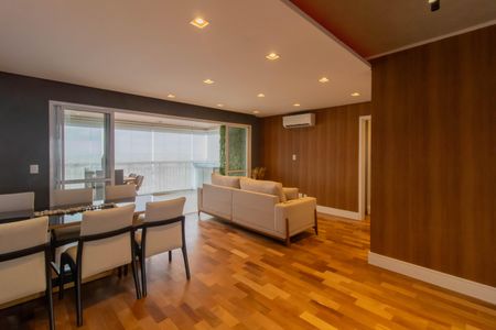 Apartamento à venda com 122m², 3 quartos e 2 vagas Apartamento à venda com 122m², 3 quartos e 2 vagasSala