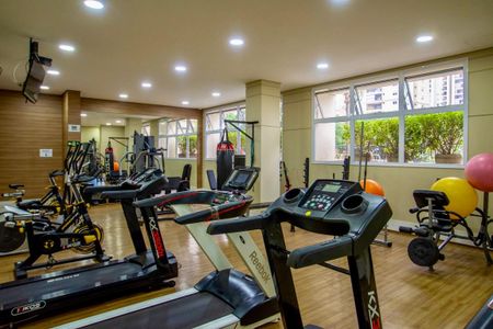 Apartamento à venda com 122m², 3 quartos e 2 vagas Apartamento à venda com 122m², 3 quartos e 2 vagasÁrea Comum - Academia