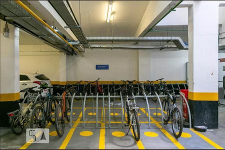 Studio para alugar com 35m², 1 quarto e 1 vaga Studio para alugar com 35m², 1 quarto e 1 vagaBicicletario