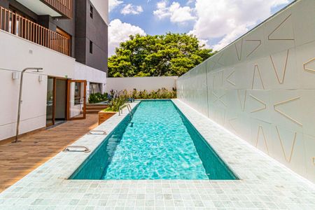 Apartamento para alugar com 38m², 1 quarto e sem vaga Apartamento para alugar com 38m², 1 quarto e sem vagaÁrea comum - Piscina