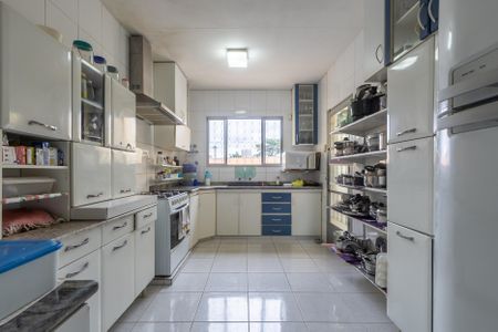 Casa à venda com 185m², 3 quartos e 2 vagas Casa à venda com 185m², 3 quartos e 2 vagasCozinha