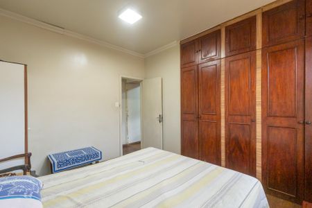 Casa à venda com 185m², 3 quartos e 2 vagas Casa à venda com 185m², 3 quartos e 2 vagasQuarto 2