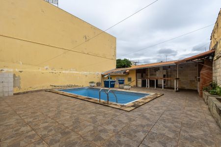 Casa à venda com 185m², 3 quartos e 2 vagas Casa à venda com 185m², 3 quartos e 2 vagasÁrea comum