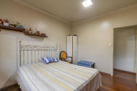 Casa à venda com 185m², 3 quartos e 2 vagas Casa à venda com 185m², 3 quartos e 2 vagasQuarto 2